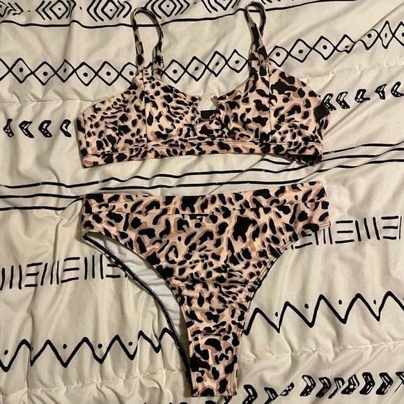 SHEIN Other - Shein Cheetah Print Bikini Large